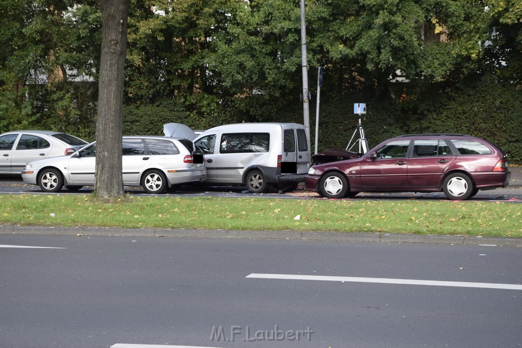 VU Koeln Buchheim Frankfurterstr Beuthenerstr P181.JPG - Miklos Laubert